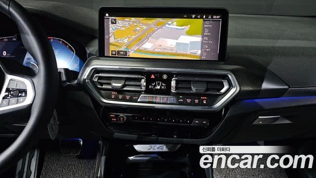 BMW X4 2023 — ფოტო 16/20