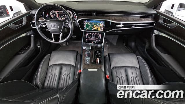Audi A7 2021 — Şəkil 10/20