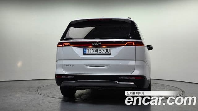 Kia Carnival 2023 — Фото 4/20