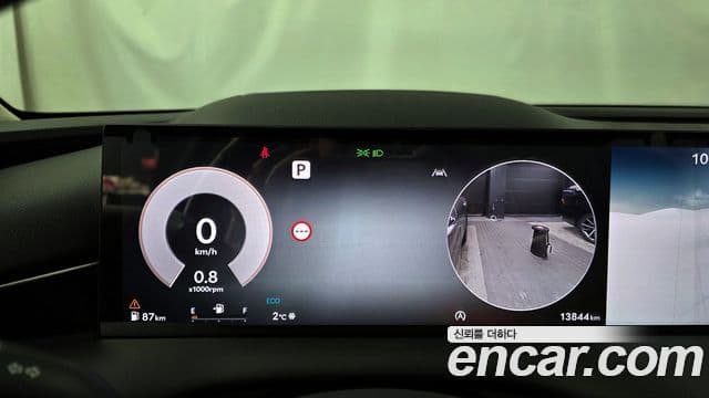Genesis Electrified G80 2024 — Şəkil 8/20