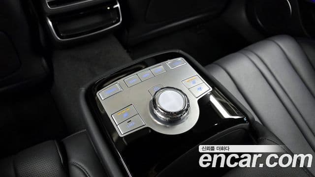 Genesis Electrified G80 2024 — Şəkil 18/20