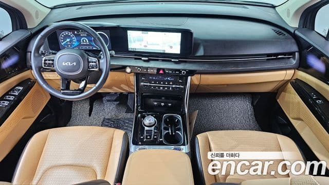 Kia Carnival 2023 — ფოტო 7/20