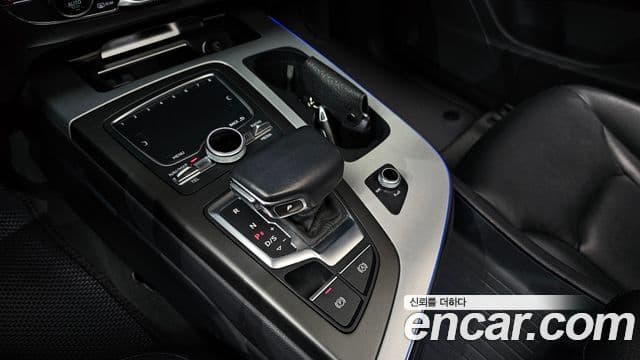 Audi Q7 2019 — Фото 9/20