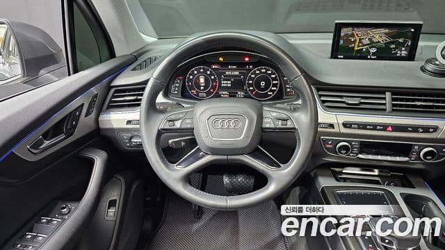 Audi Q7 2019 — Фото 13/20