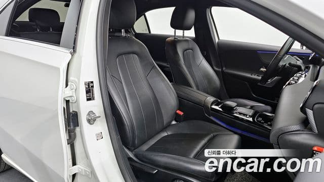 Mercedes-Benz A-Class 2021 — Фото 10/20