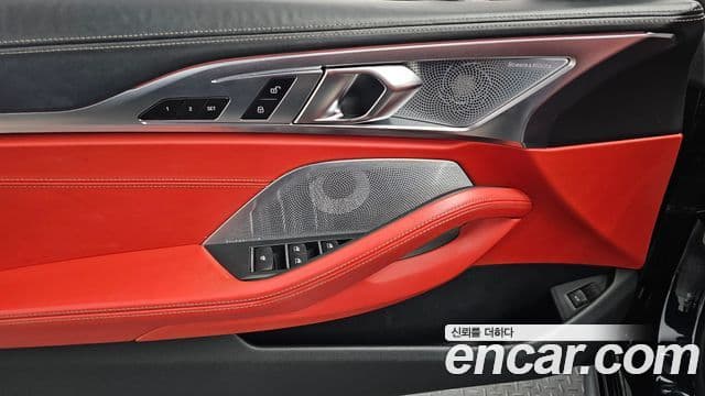 BMW 8 Series 2019 — Şəkil 18/20