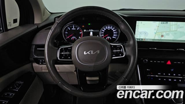Kia Carnival 2023 — Şəkil 13/20