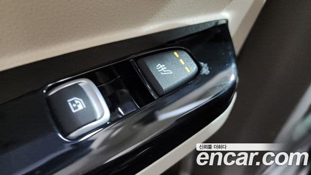 Kia Carnival 2020 — ფოტო 3/20