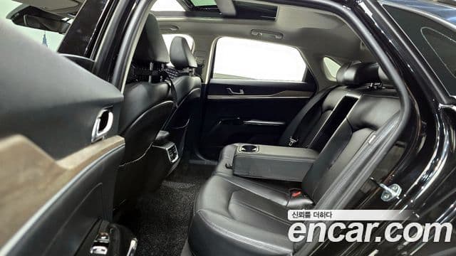 Kia K5 2021 — ფოტო 11/20