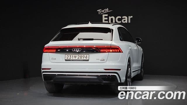 Audi Q8 2022 — Photo 15/20