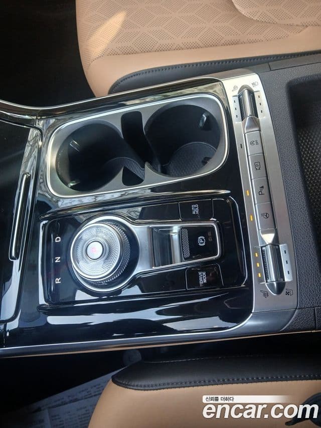 Kia Carnival 2021 — Şəkil 11/20