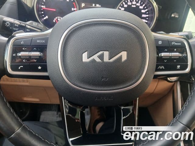 Kia Carnival 2021 — Şəkil 14/20