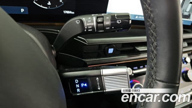 Hyundai Santa Fe 2023 — Фото 9/20