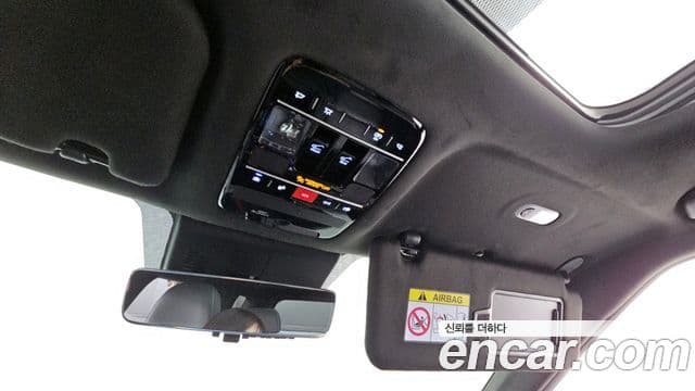 Hyundai Santa Fe 2023 — Фото 18/20