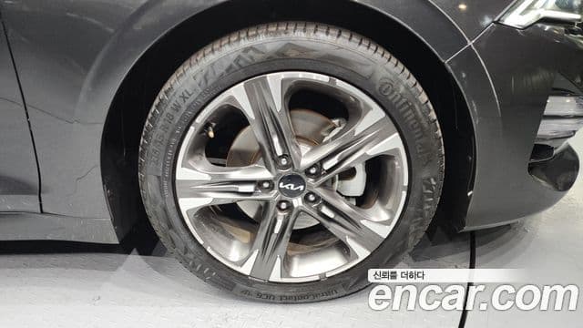 Kia K5 2023 — ფოტო 4/20