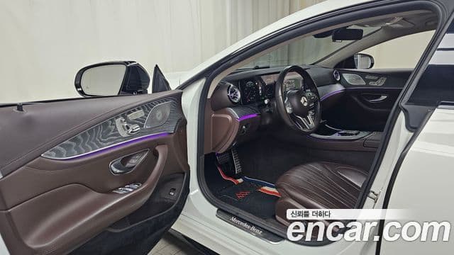 Mercedes-Benz CLS-Class 2021 — фото 10 из 20