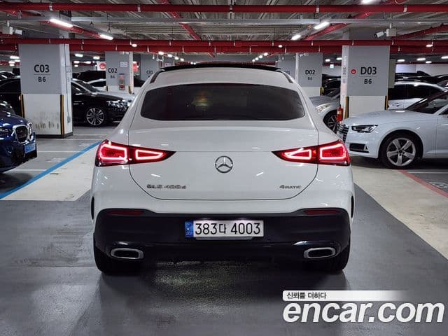 Mercedes-Benz GLE-Class 2022 — Photo 5/20