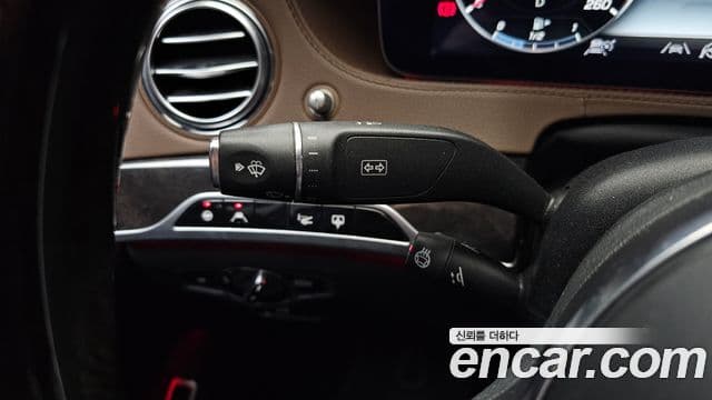 Mercedes-Benz S-Class 2020 — ფოტო 17/20