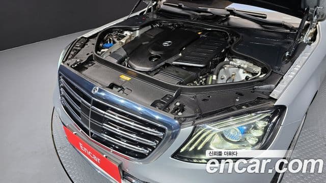 Mercedes-Benz S-Class 2019 — Фото 5/20