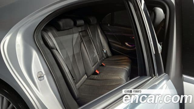 Mercedes-Benz S-Class 2019 — Фото 11/20