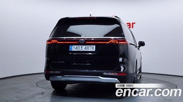 Kia Carnival 2021 — Фото 4/20
