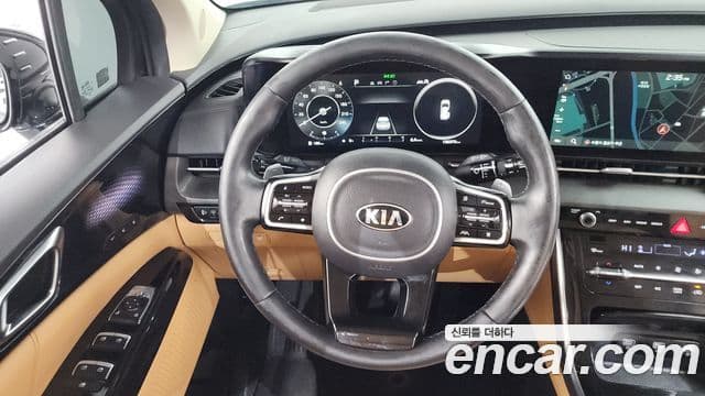 Kia Carnival 2021 — Фото 13/20