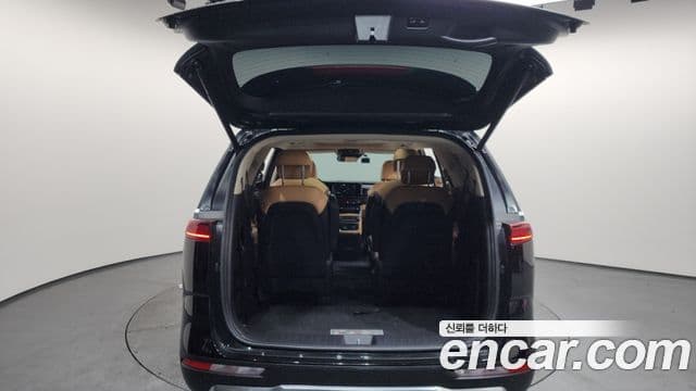 Kia Carnival 2021 — Фото 20/20