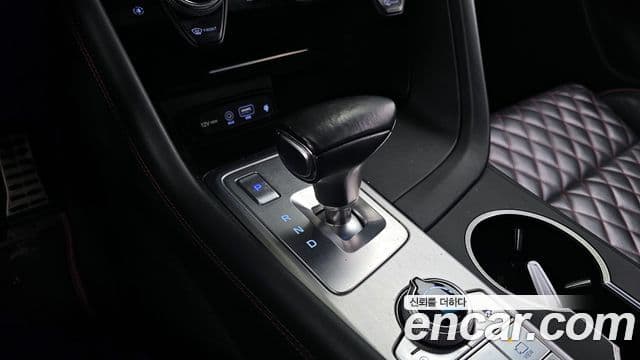 Genesis G70 2019 — ფოტო 18/20