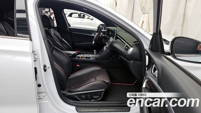 Genesis G70 2019 — ფოტო 10/20
