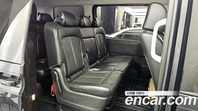 Hyundai Staria 2023 — Фото 12/20