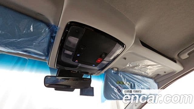 Hyundai Staria 2023 — Фото 19/20