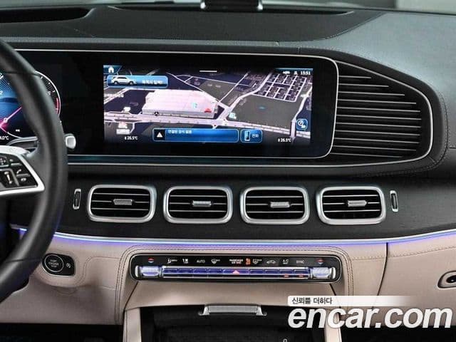 Mercedes-Benz GLE-Class 2025 — ფოტო 6/20