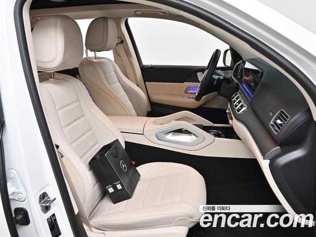 Mercedes-Benz GLE-Class 2025 — ფოტო 9/20