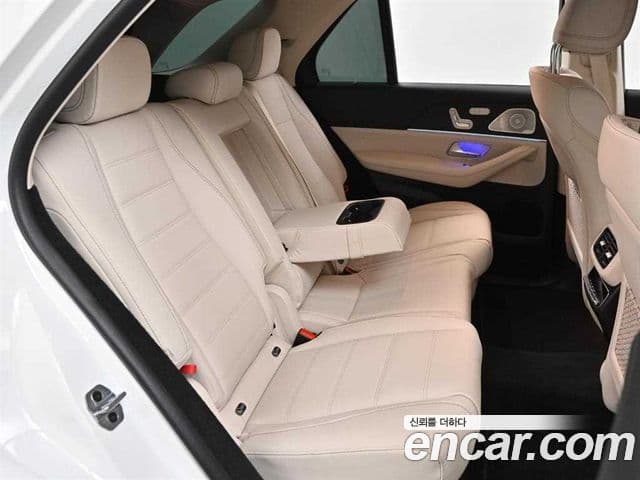 Mercedes-Benz GLE-Class 2025 — ფოტო 11/20