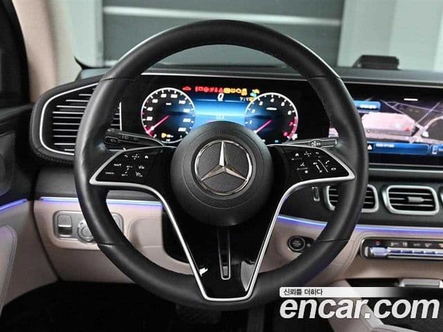 Mercedes-Benz GLE-Class 2025 — ფოტო 12/20