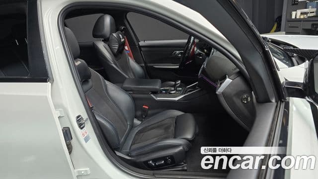 BMW 3 Series 2019 — Photo 19/20