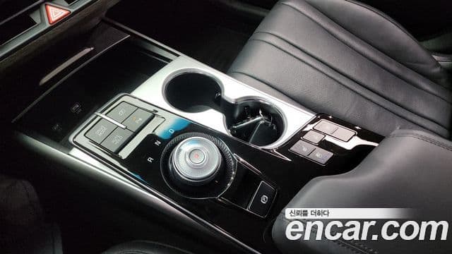 Kia K8 2022 — Şəkil 9/20