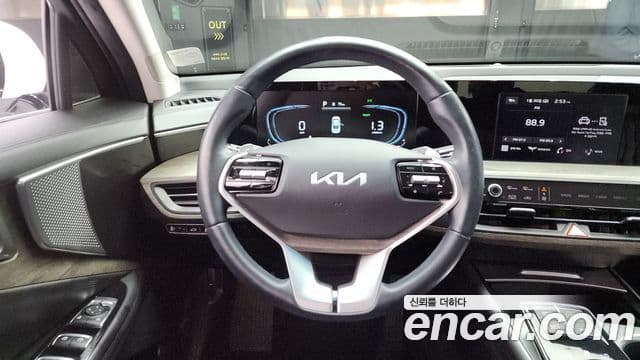 Kia K8 2022 — Şəkil 13/20