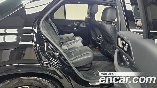 Mercedes-Benz GLE-Class 2022 — Photo 10/20