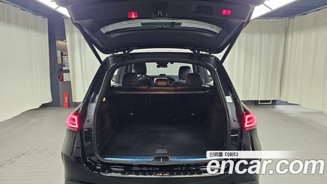 Mercedes-Benz GLE-Class 2022 — Photo 20/20