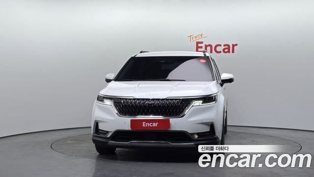 Kia Carnival 2023 — ფოტო 3/20