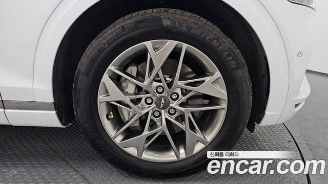 Genesis GV70 2021 — ფოტო 5/20