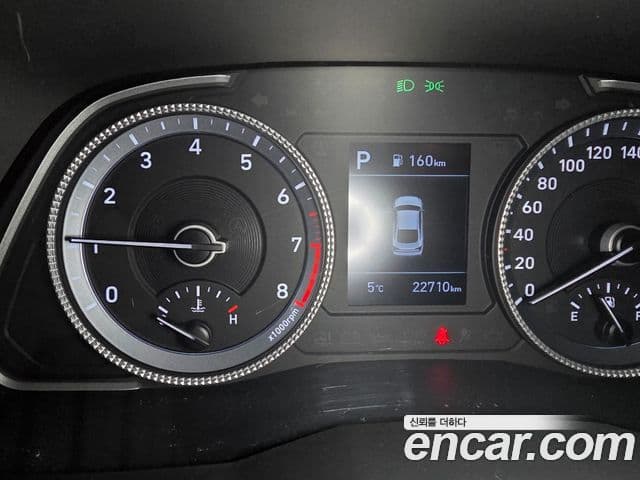 Hyundai Sonata Hybrid 2020 — Photo 13/19