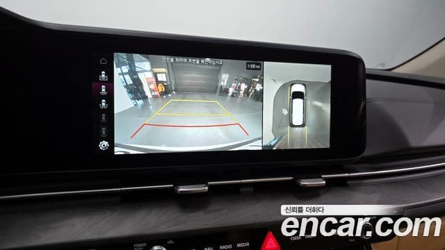 Kia Carnival 2023 — Şəkil 15/20