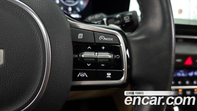 Kia Carnival 2023 — Şəkil 16/20