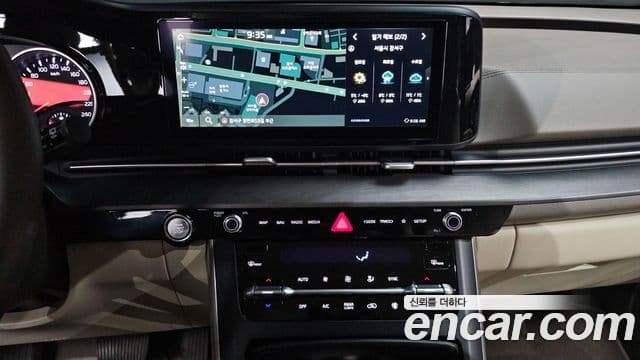 Kia Carnival 2022 — ფოტო 14/20
