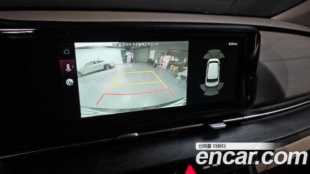 Kia Carnival 2022 — ფოტო 15/20