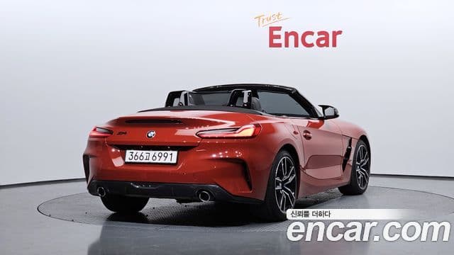 BMW Z4 2019 — Фото 2/20