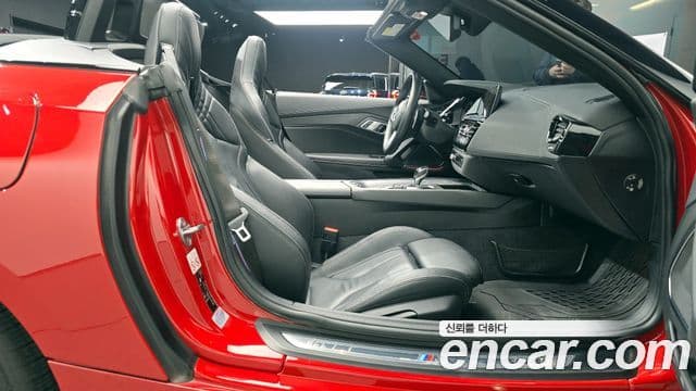 BMW Z4 2019 — Фото 11/20