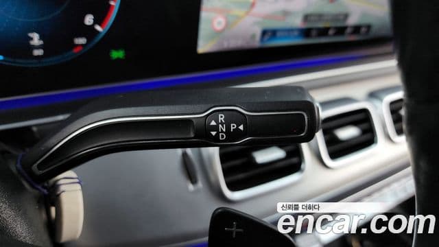 Mercedes-Benz GLE-Class 2019 — Şəkil 9/20